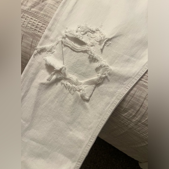 Sz 28 agolde white jeans with holes in knees - Picture 7 of 9